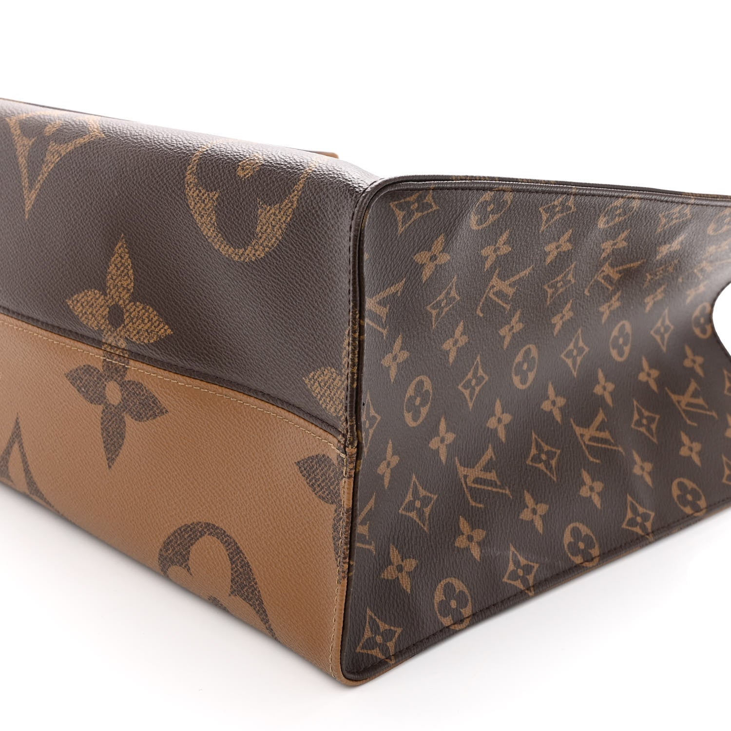 Louis Vuitton Reverse Monogram Giant Onthego GM 9 of 11