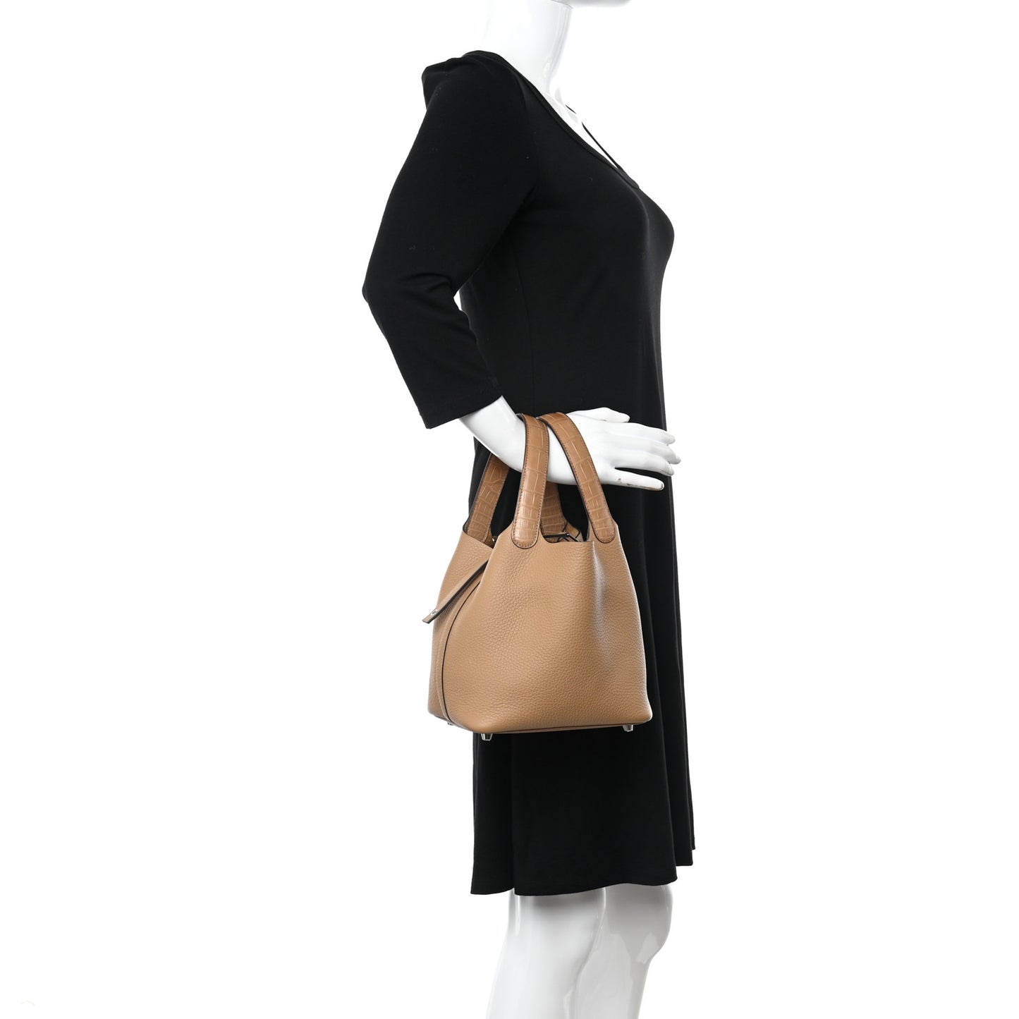 Taurillon Clemence Matte Alligator Picotin Lock Touch 18 PM Chai