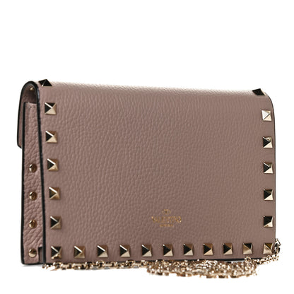 Valentino Garavani Pebbled Calfskin Rockstud Envelope Wallet on Chain Poudre 3 of 14