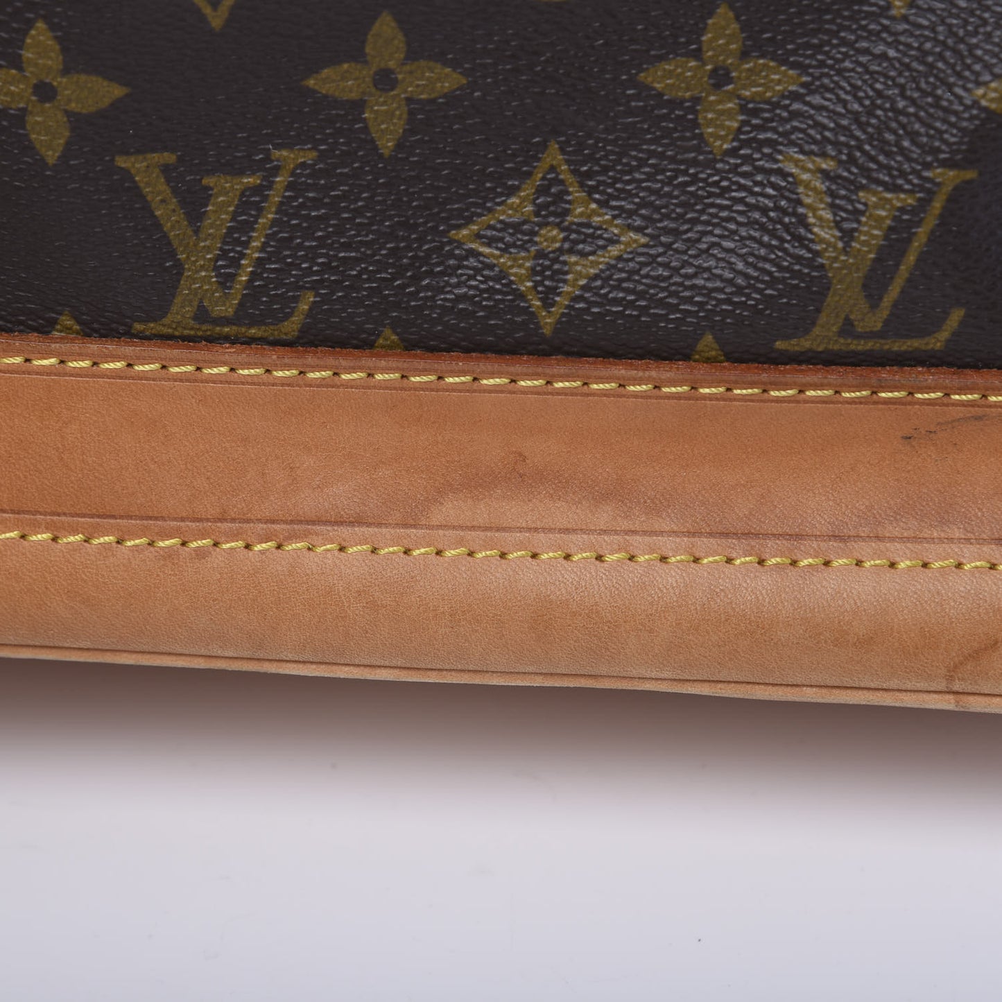 Monogram Noe