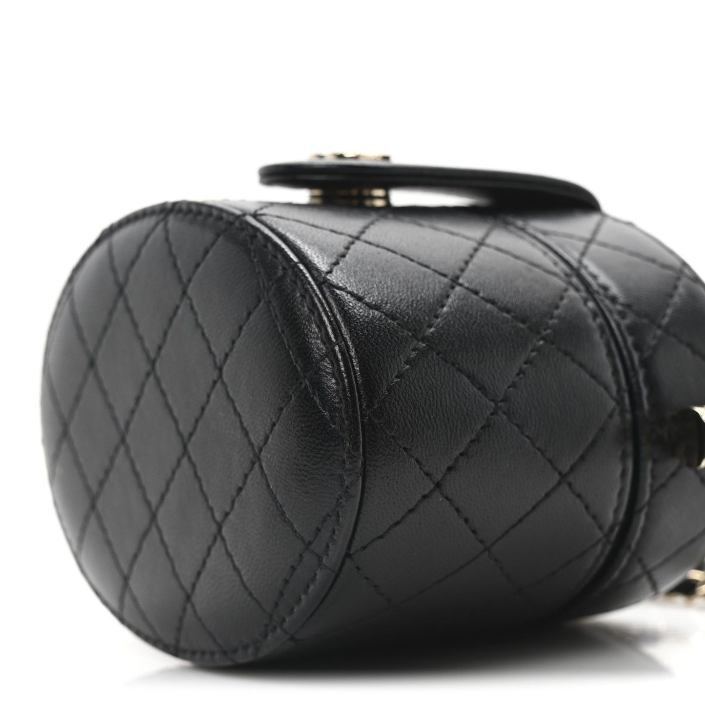 Lambskin Quilted Mini Round Vanity Case With Chain Black
