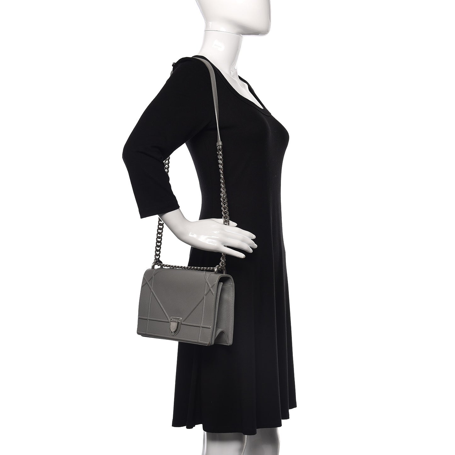 Grained Calfskin Medium Diorama Flap Bag Gris