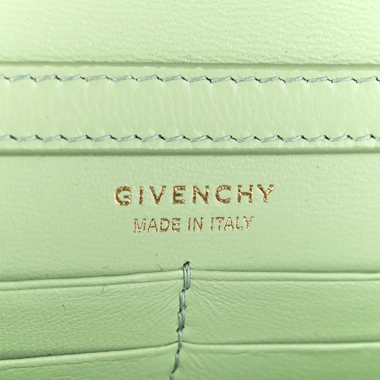 Shiny Calfskin 4G Wallet on Chain Pistachio