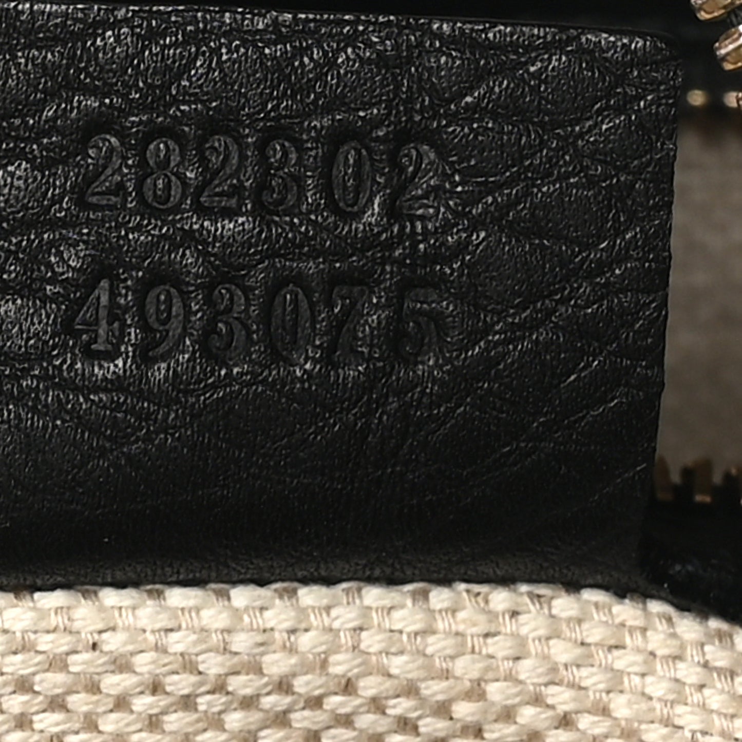 Pebbled Calfskin Medium Soho Boston Black