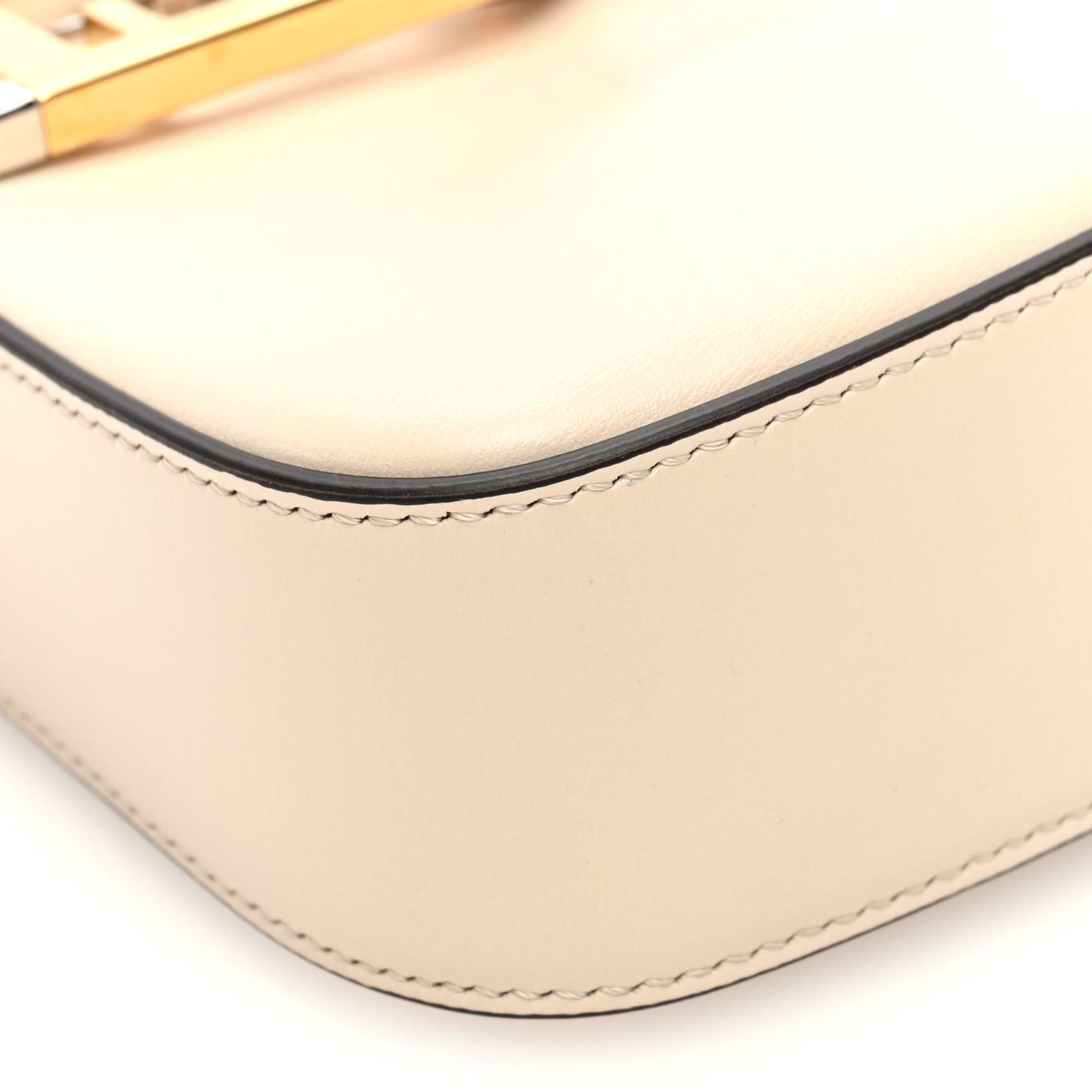 Vitello Queen Palmellato Fendi O'Lock Swing Camelia