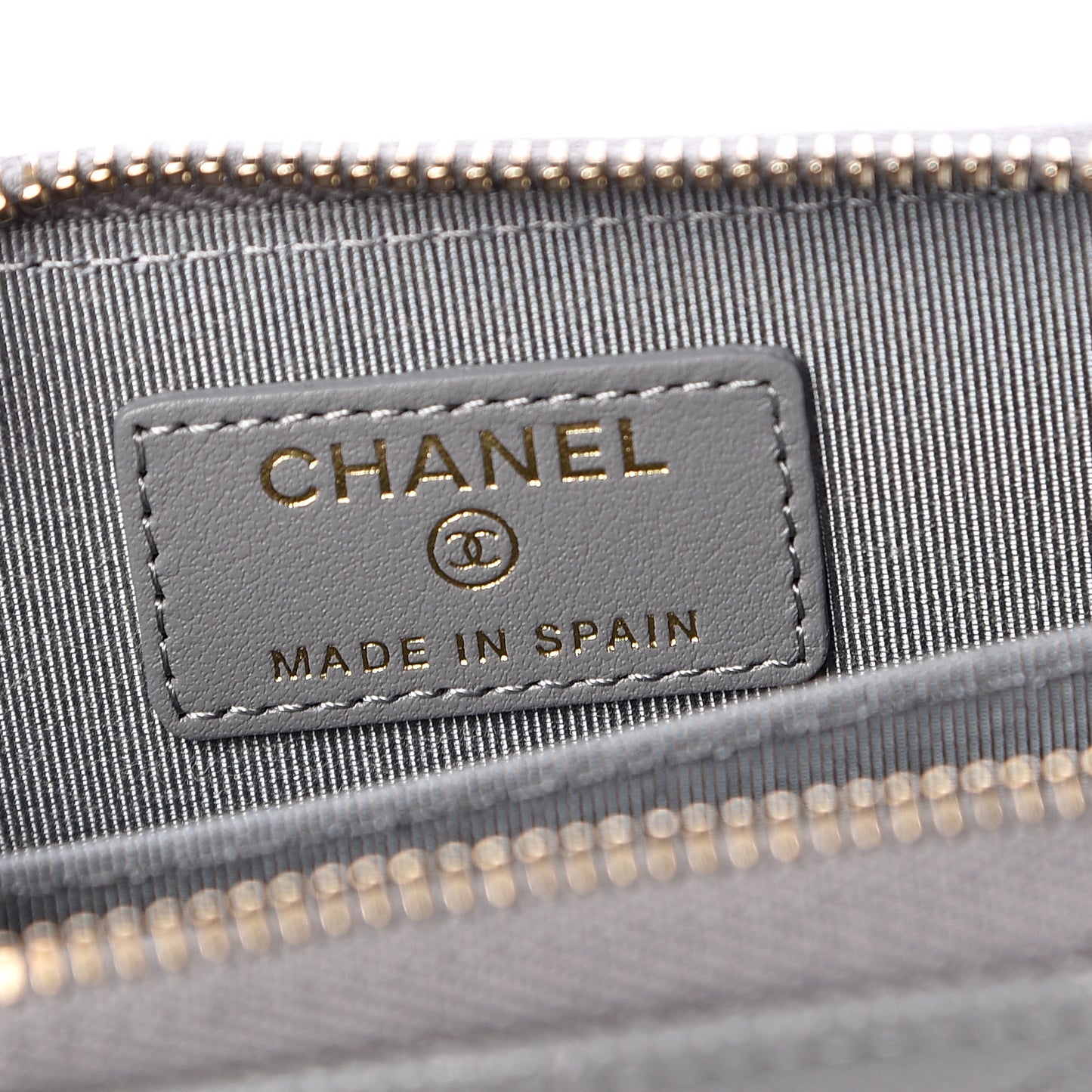 Caviar Quilted Zip Coin Purse Grey