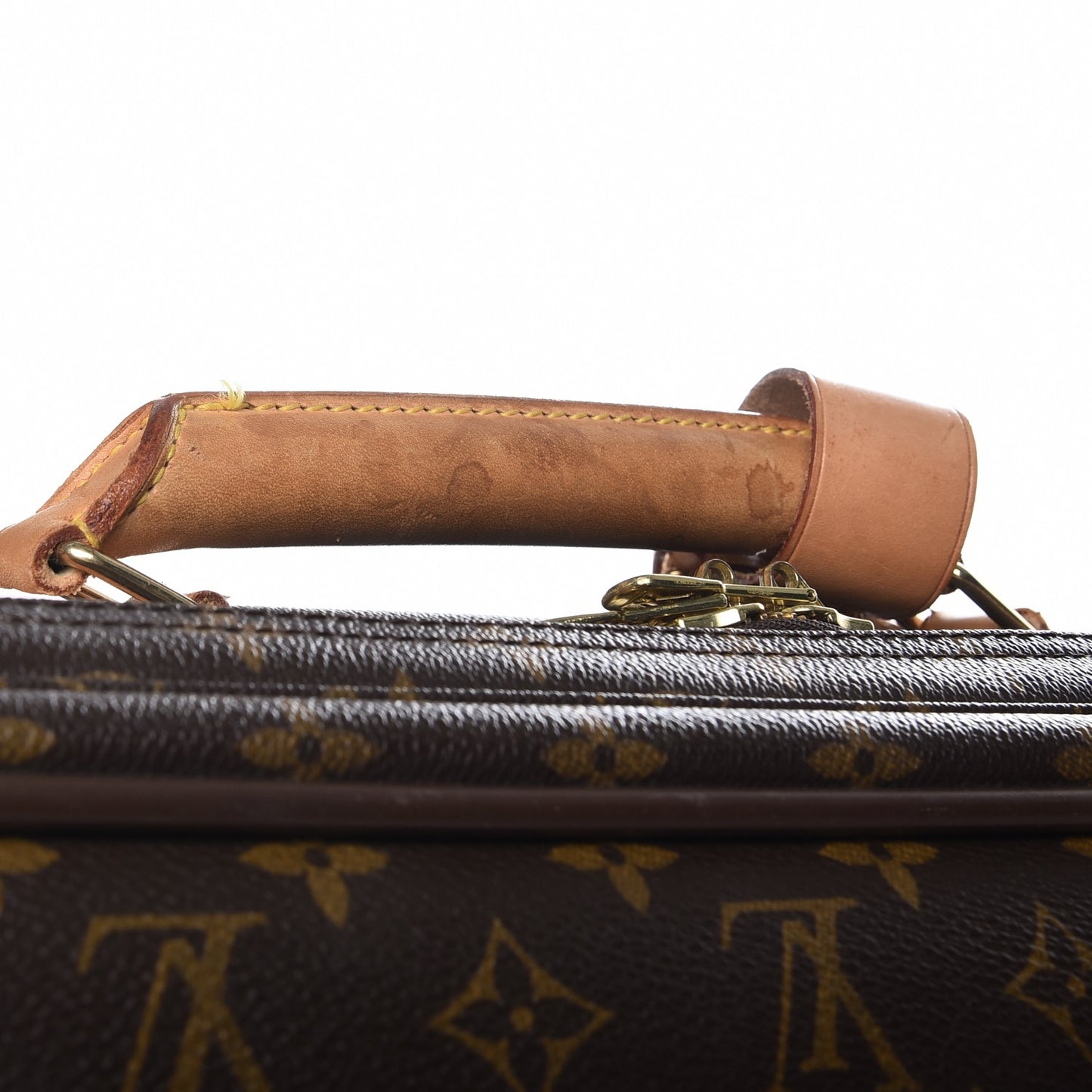 Monogram Satellite 65