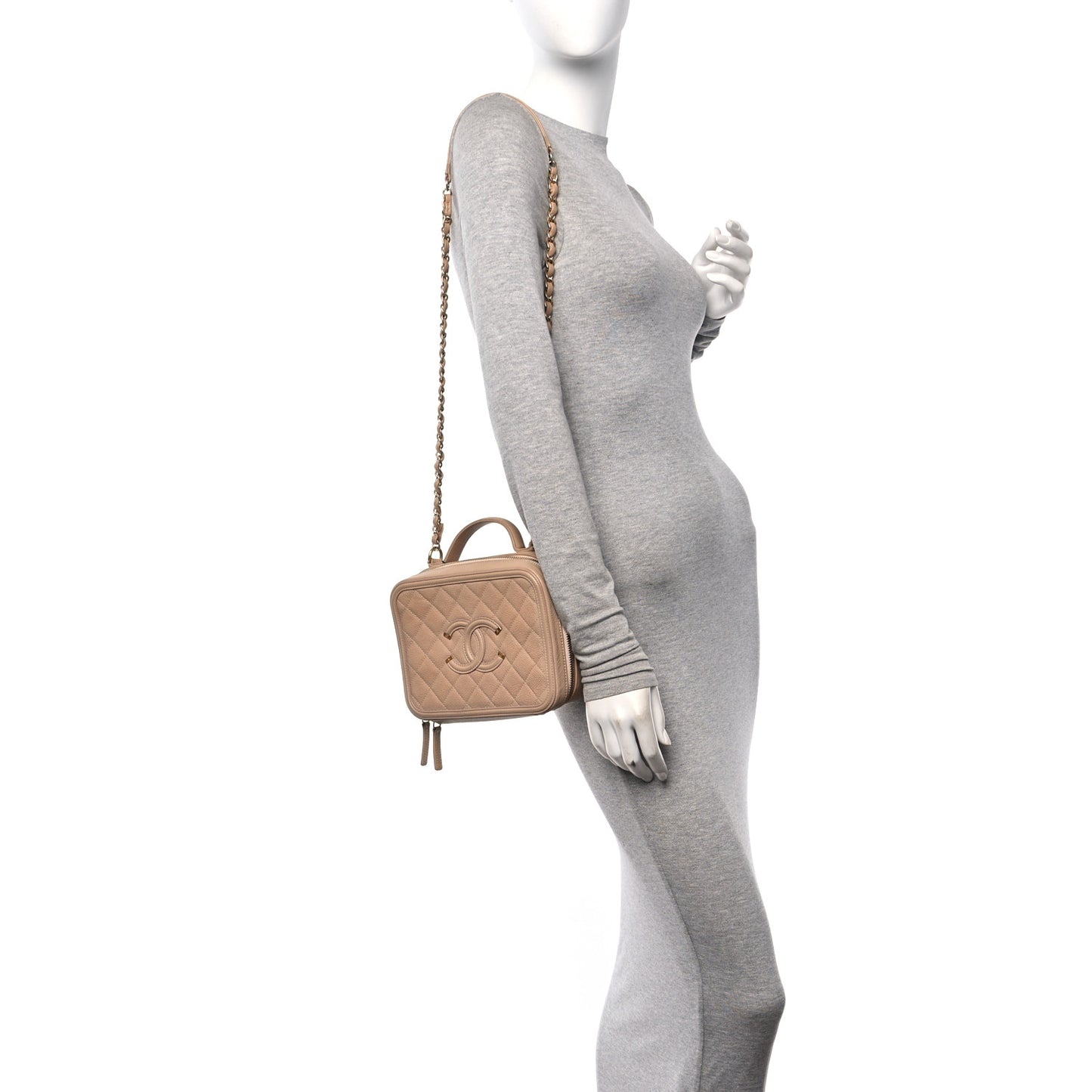 Caviar Quilted Medium CC Filigree Vanity Case Beige