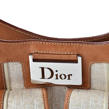 Christian Dior Monogram Tote White Tan 16 of 18