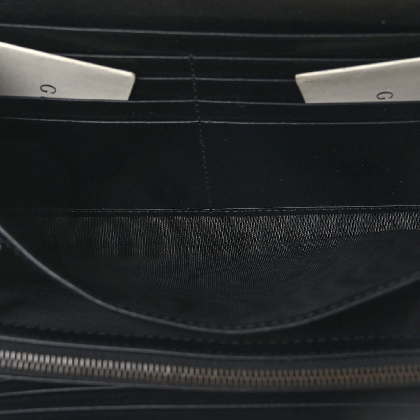 Calfskin Matelasse GG Marmont Chain Wallet Black