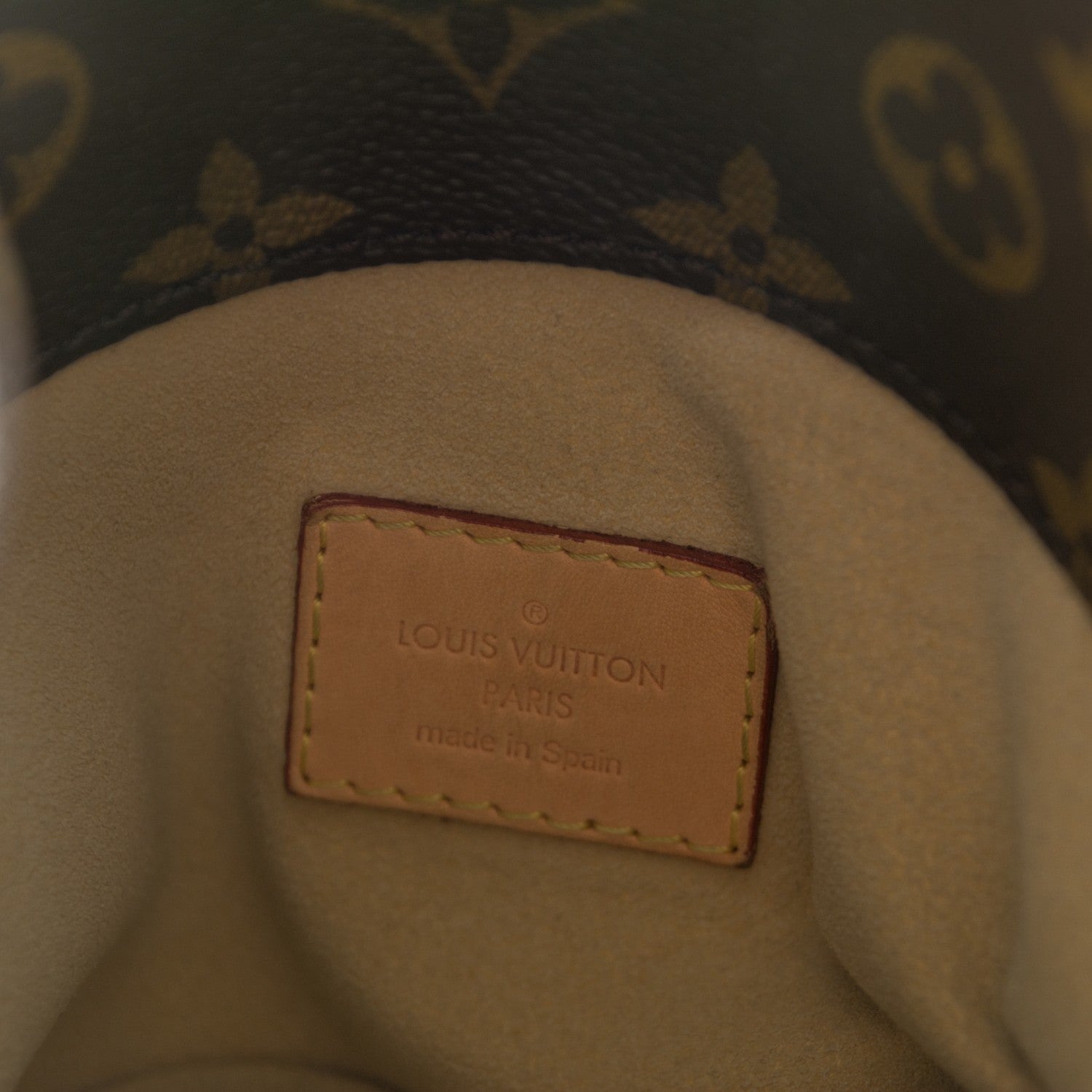 Louis Vuitton Monogram Artsy MM 6 of 7