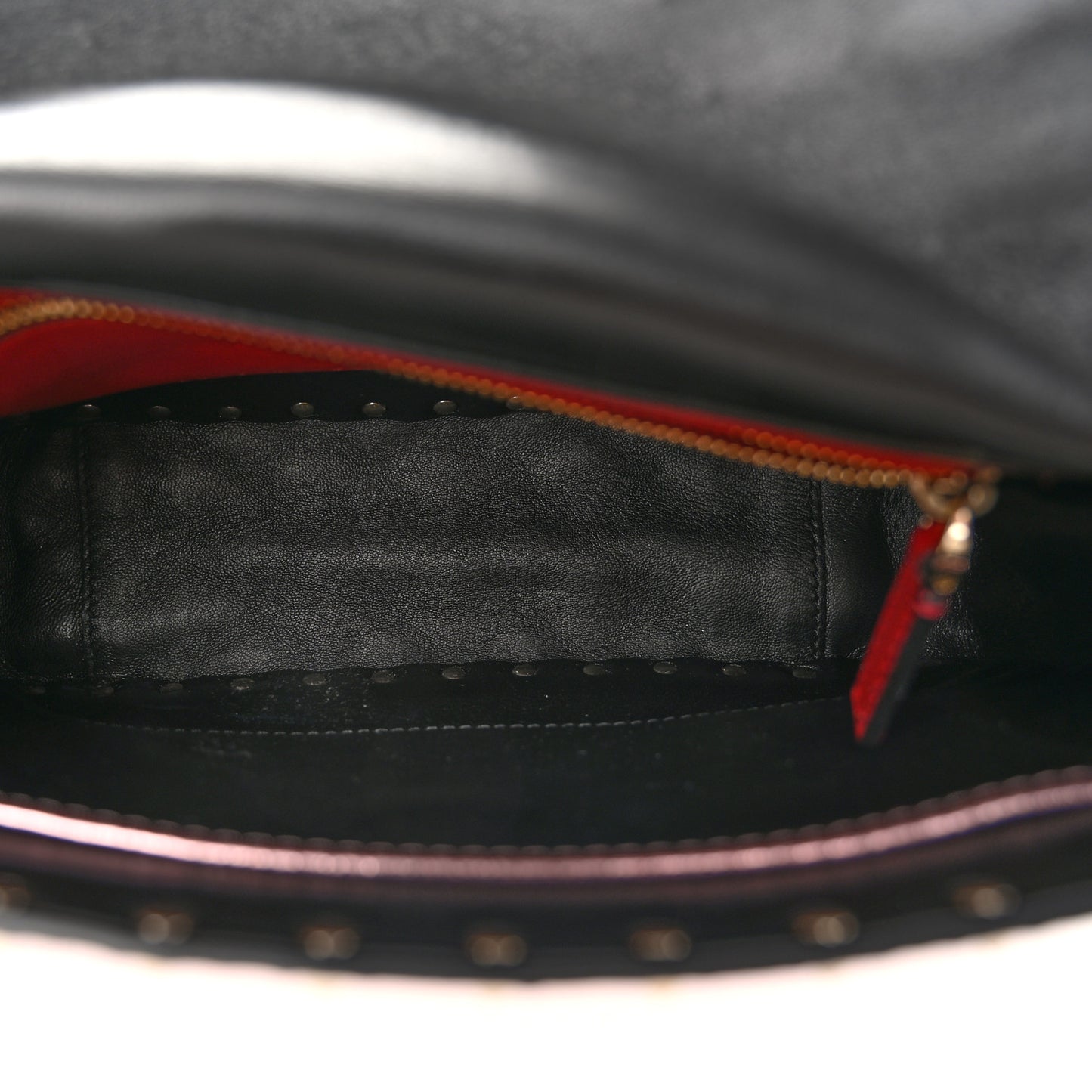 Metallic Wrinkled Lambskin Medium Rockstud Spike Shoulder Bag Lipstick