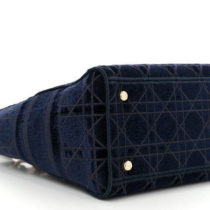 Christian Dior Velvet Cannage Medium Lady D-Lite Blue 9 of 10