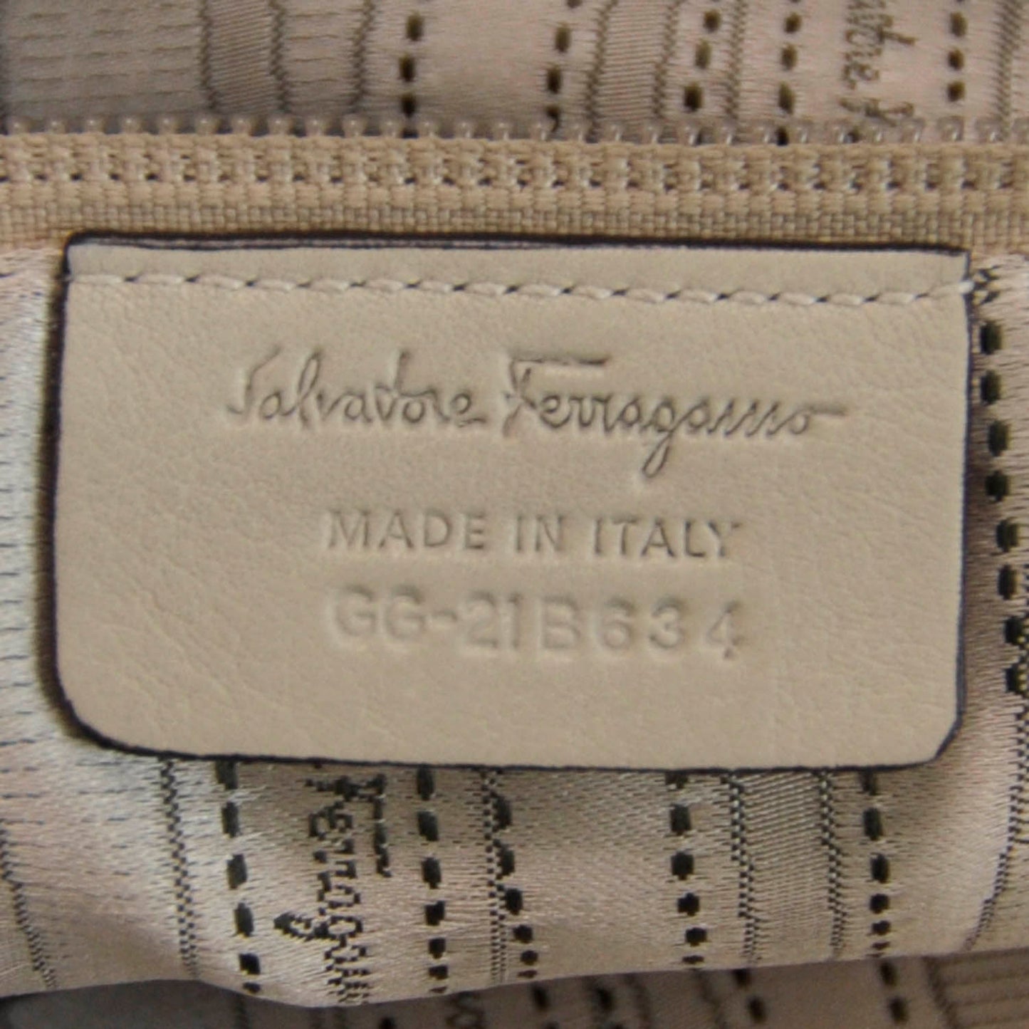 SALVATOREFERRAGAMOLeatherStitchedSatchelIvory