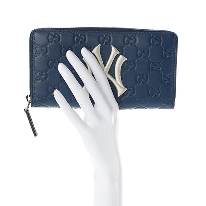 Gucci X MLB Guccissima Signature NY Yankees Embroidered Zip Around Wallet Royale Ivory 2 of 8