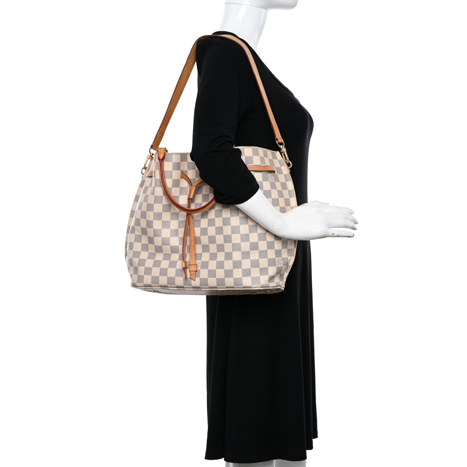 Louis Vuitton Damier Azur Girolata 2 of 14