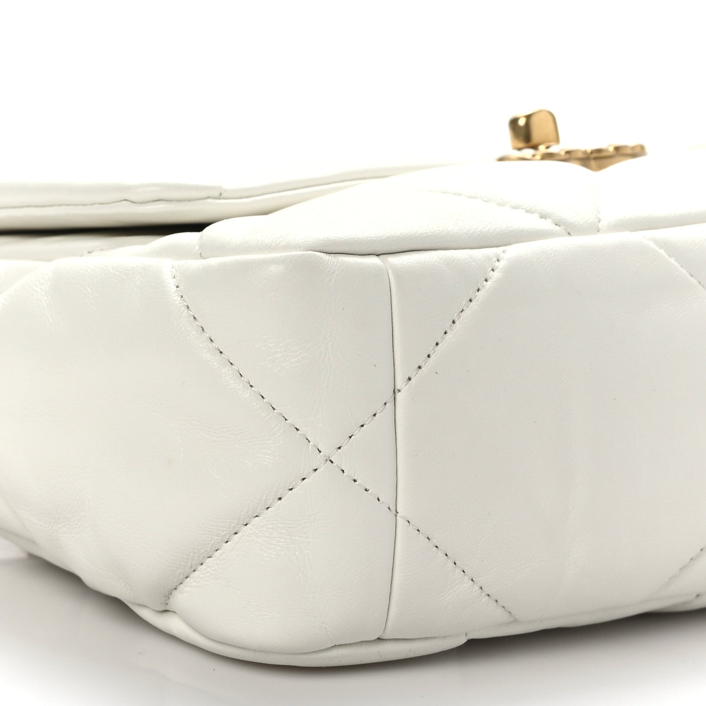 Lambskin Quilted Medium Chanel 19 Flap White