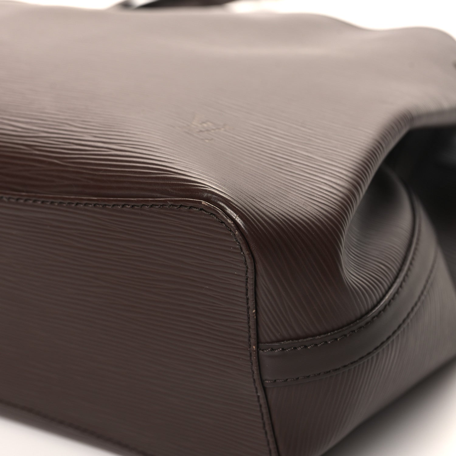 Louis Vuitton Epi Mandara PM Moka 10 of 13
