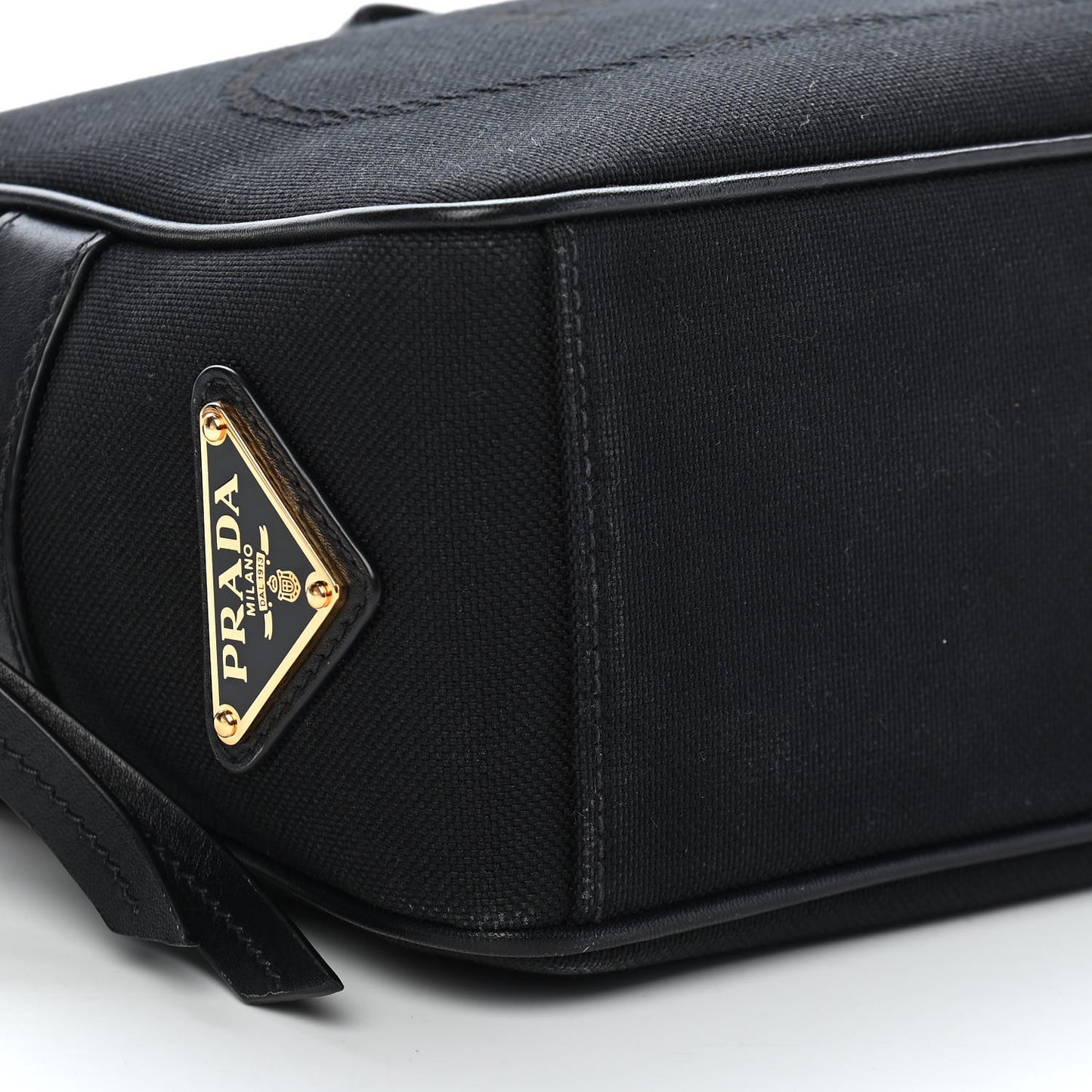 Jacquard Logo Camera Bag Black