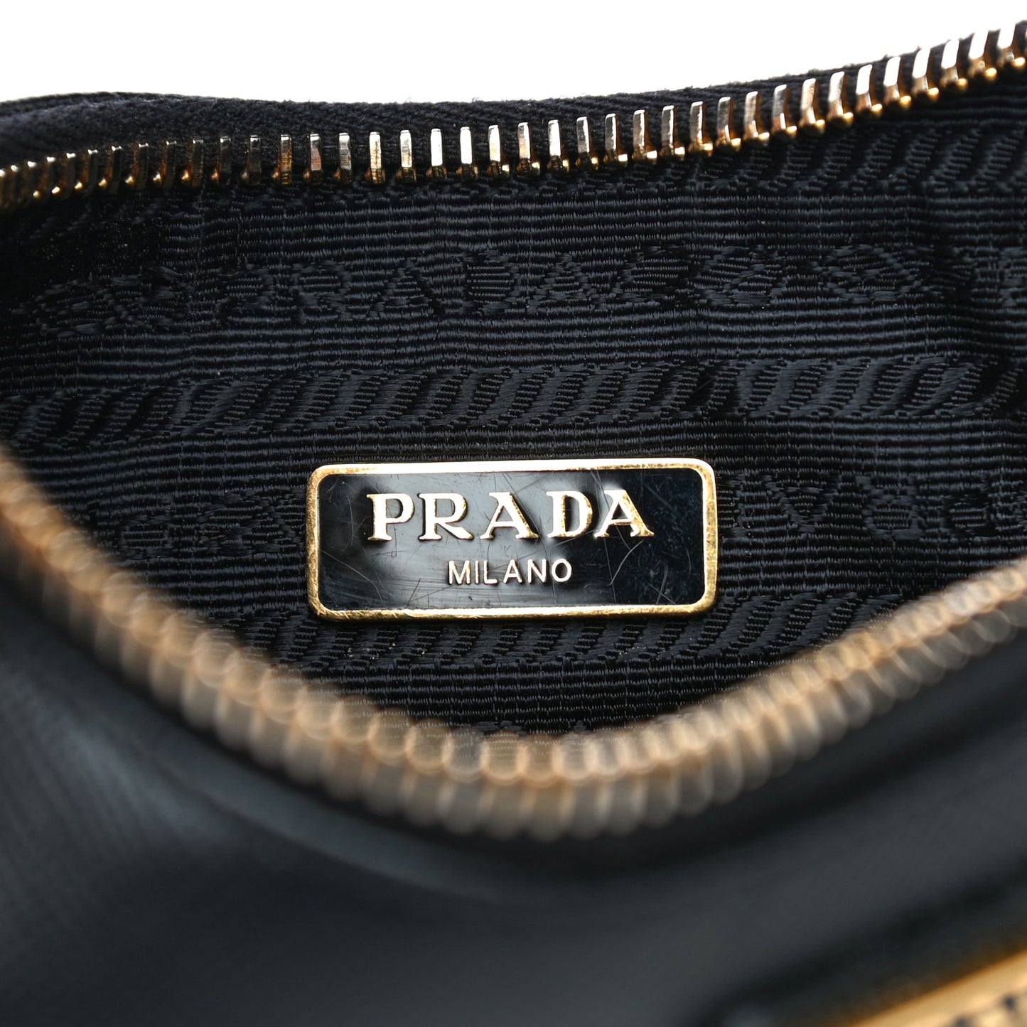 Saffiano Lux Re-Edition 2005 Shoulder Bag Black