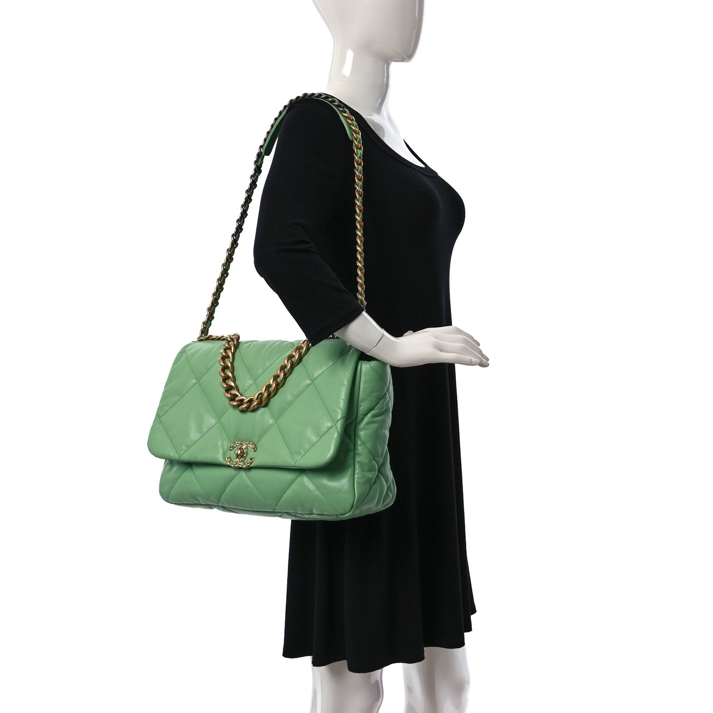 Goatskin Quilted Maxi Chanel 19 Flap Green