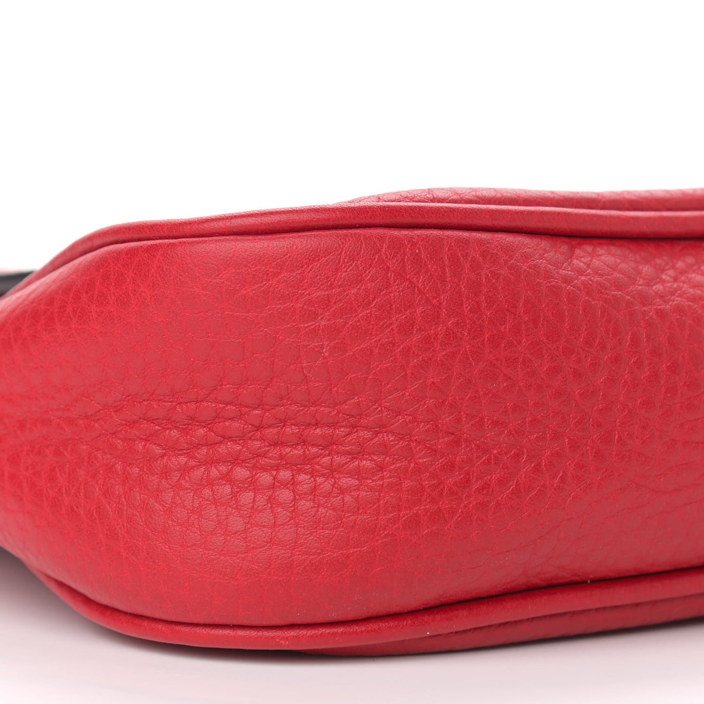 Pebbled Calfskin Medium Soho Flap Crossbody Tabasco Red