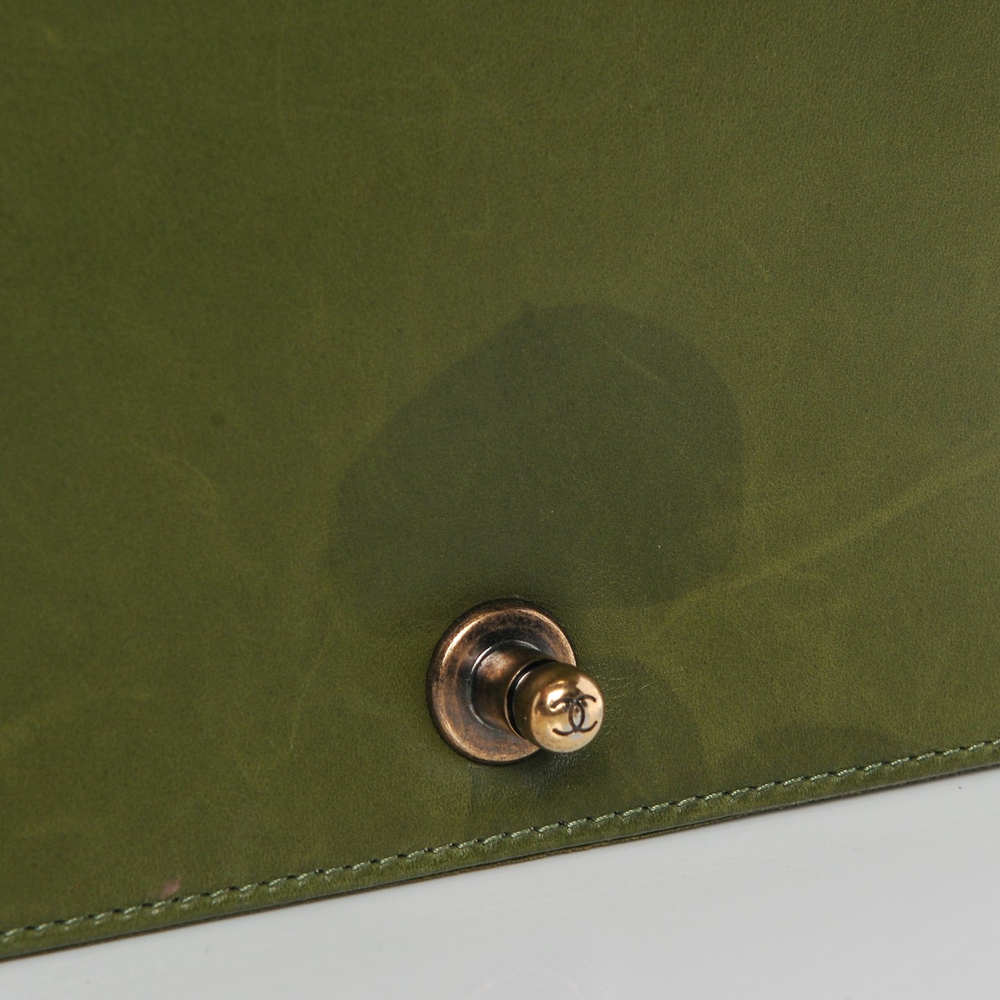 Velvet Tweed Medium Boy Flap Green