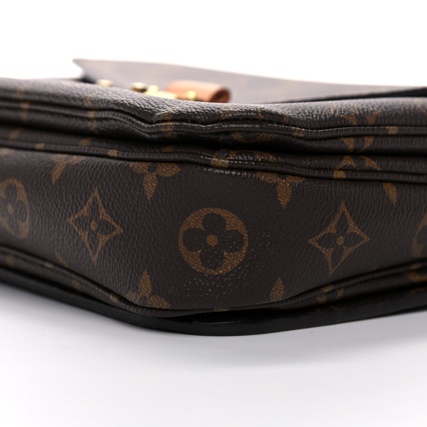 Louis Vuitton Monogram Pochette Metis 9 of 14