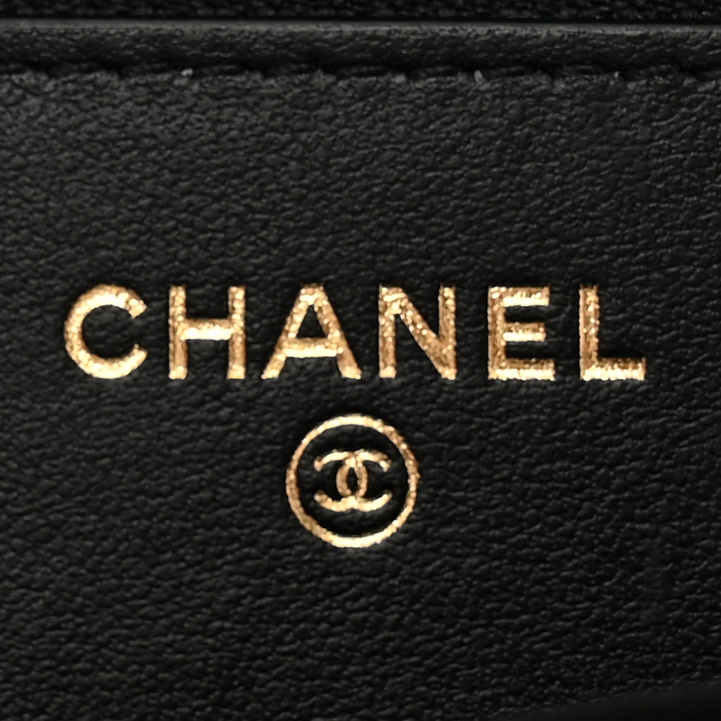Caviar Quilted CC Filigree Wallet On Chain WOC Black
