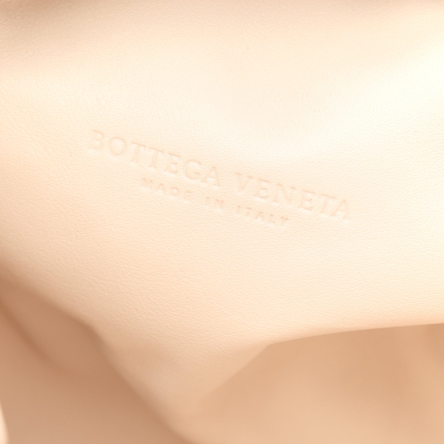 Bottega Veneta Smooth Butter Calf The Pouch Oversized Clutch Plaster 6 of 10