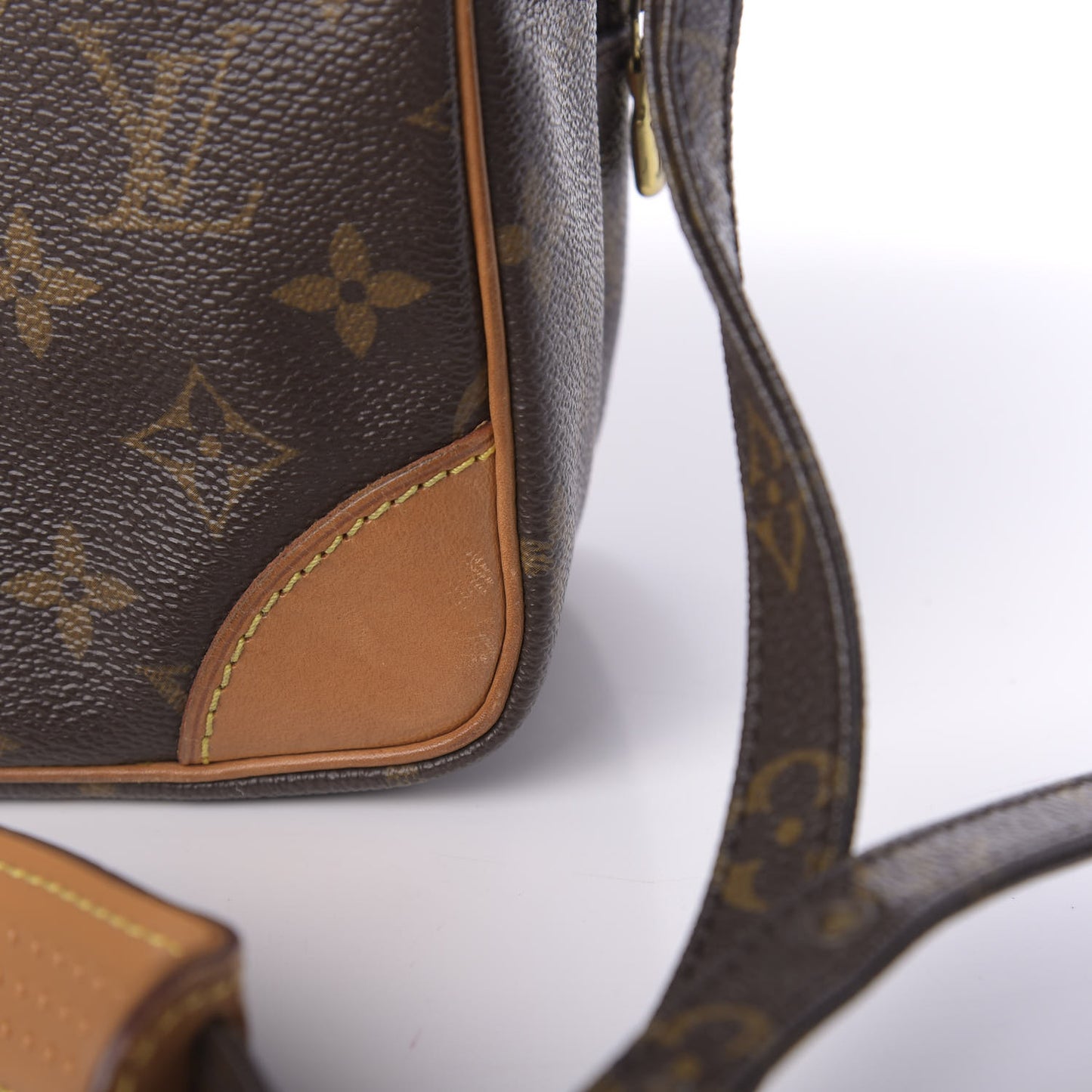Monogram Amazone