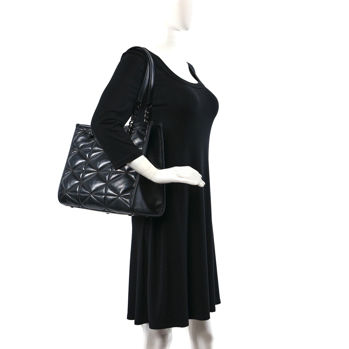 Lambskin Cloud Quilted Large Travia Tote Black