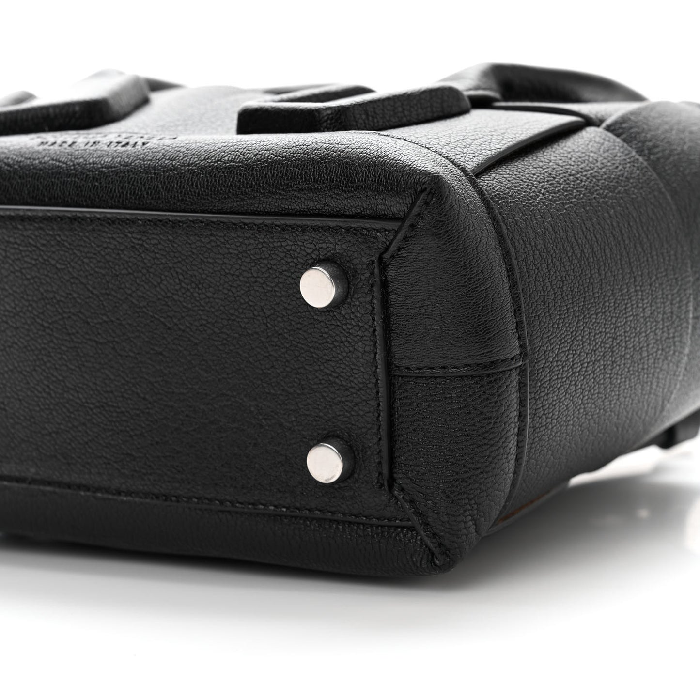 Grained Calfskin Mini Maxi Intrecciato Arco 33 Black