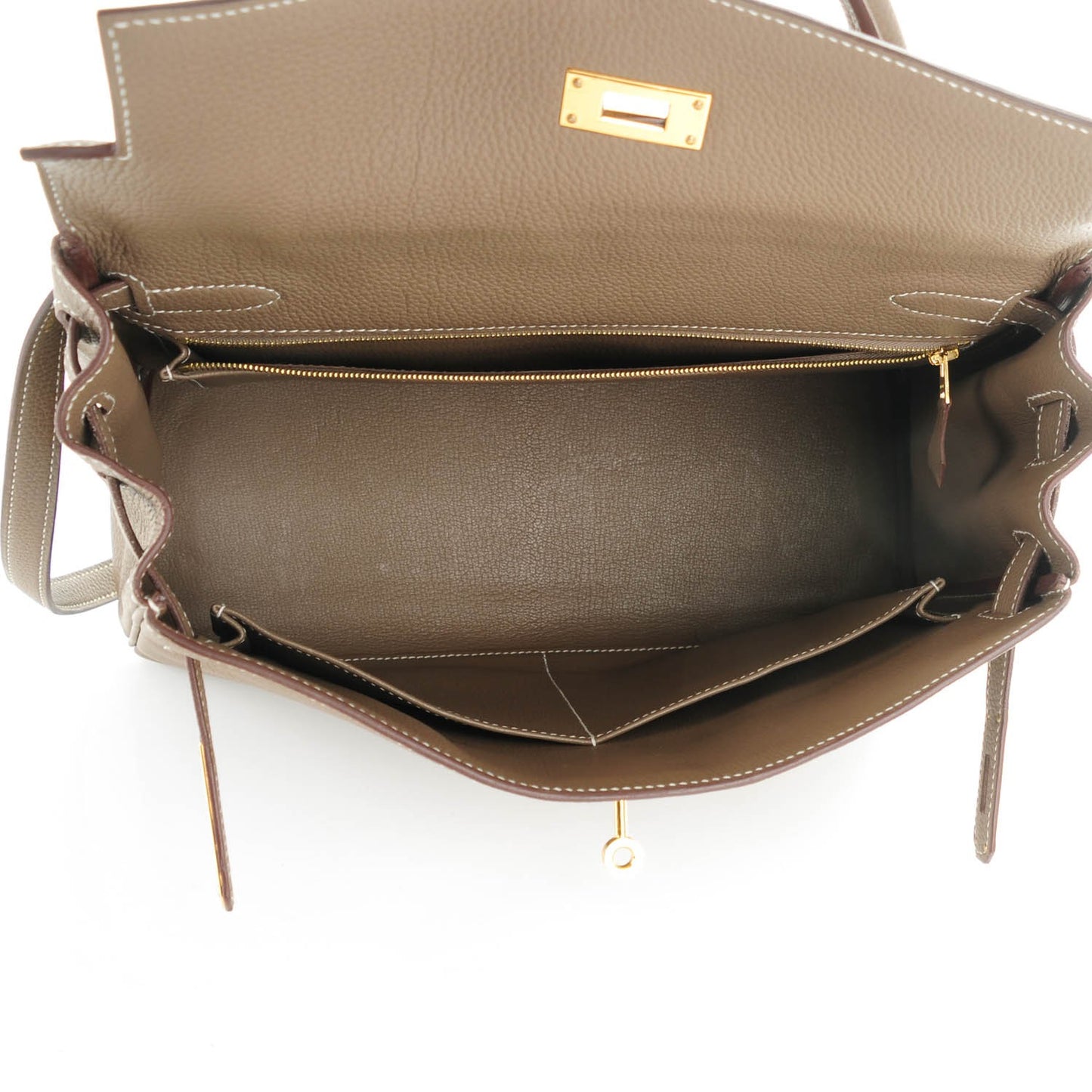 Togo Kelly Retourne 32 Etoupe