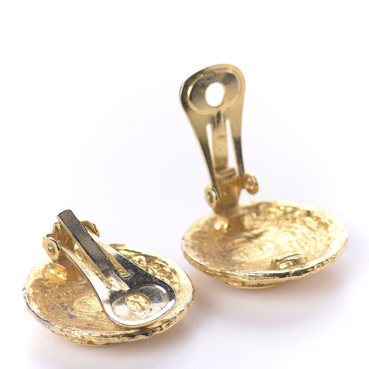 Chanel Metal Quilted CC Round Clip On Earrings Gold 3 of 5