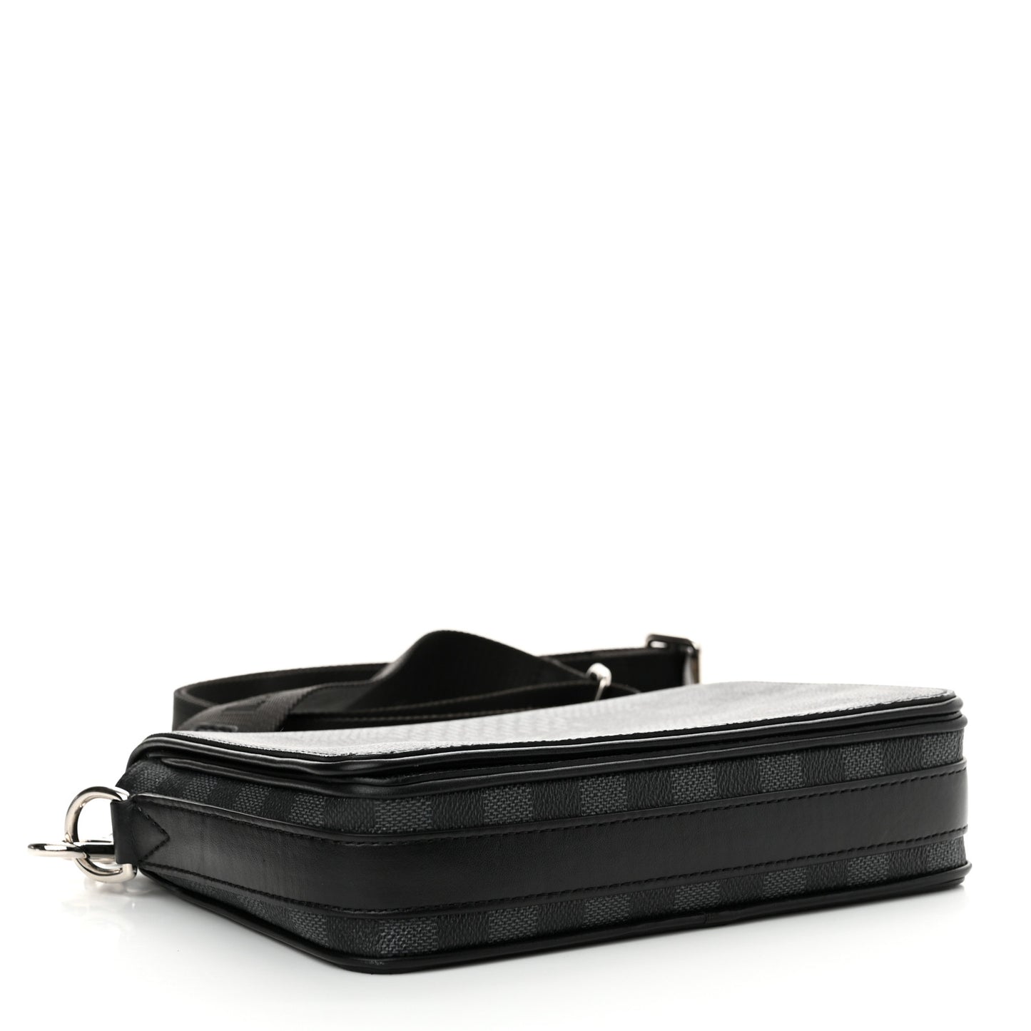 Damier Graphite 3D Studio Messenger