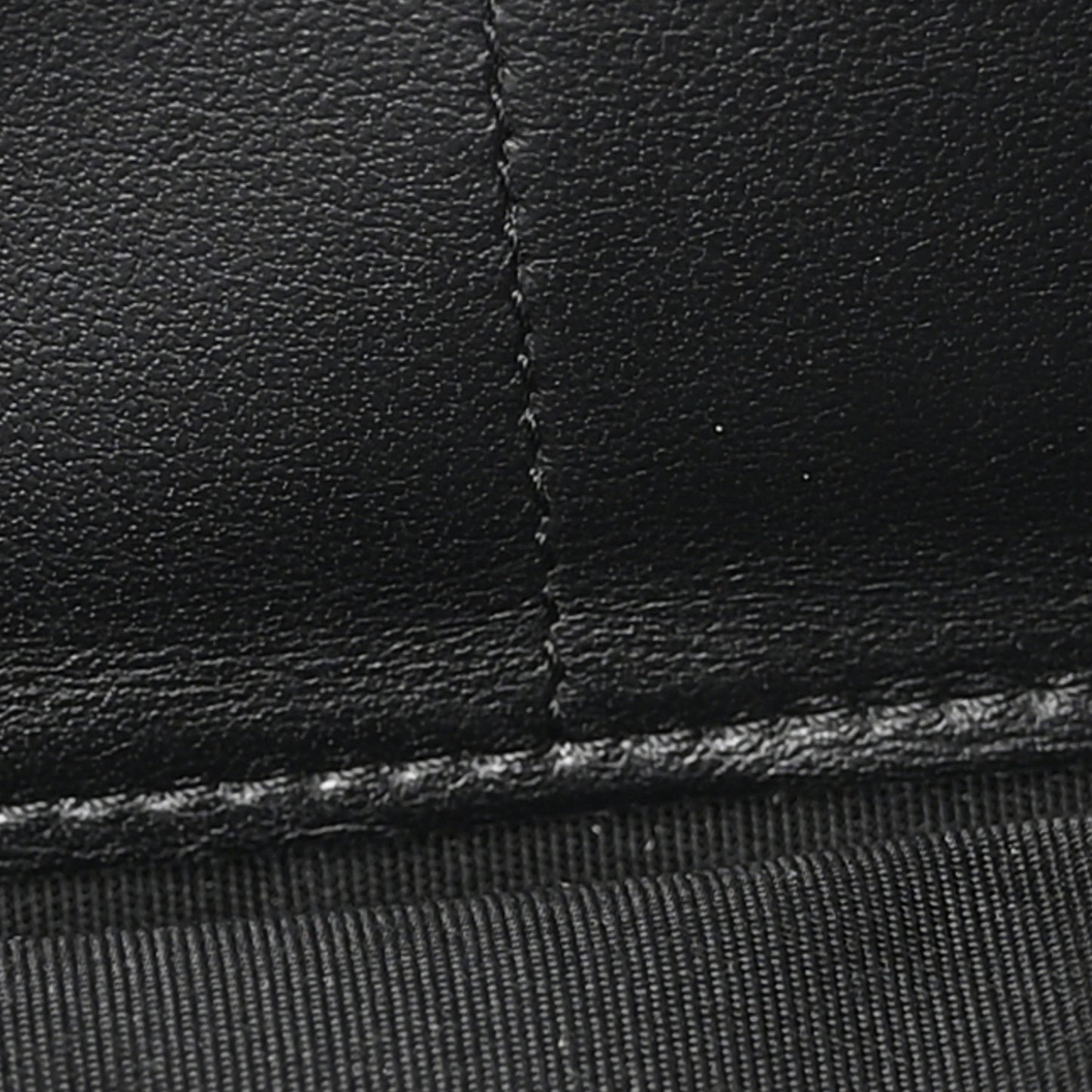 Caviar Quilted Large Boy Gusset Flap Wallet Black