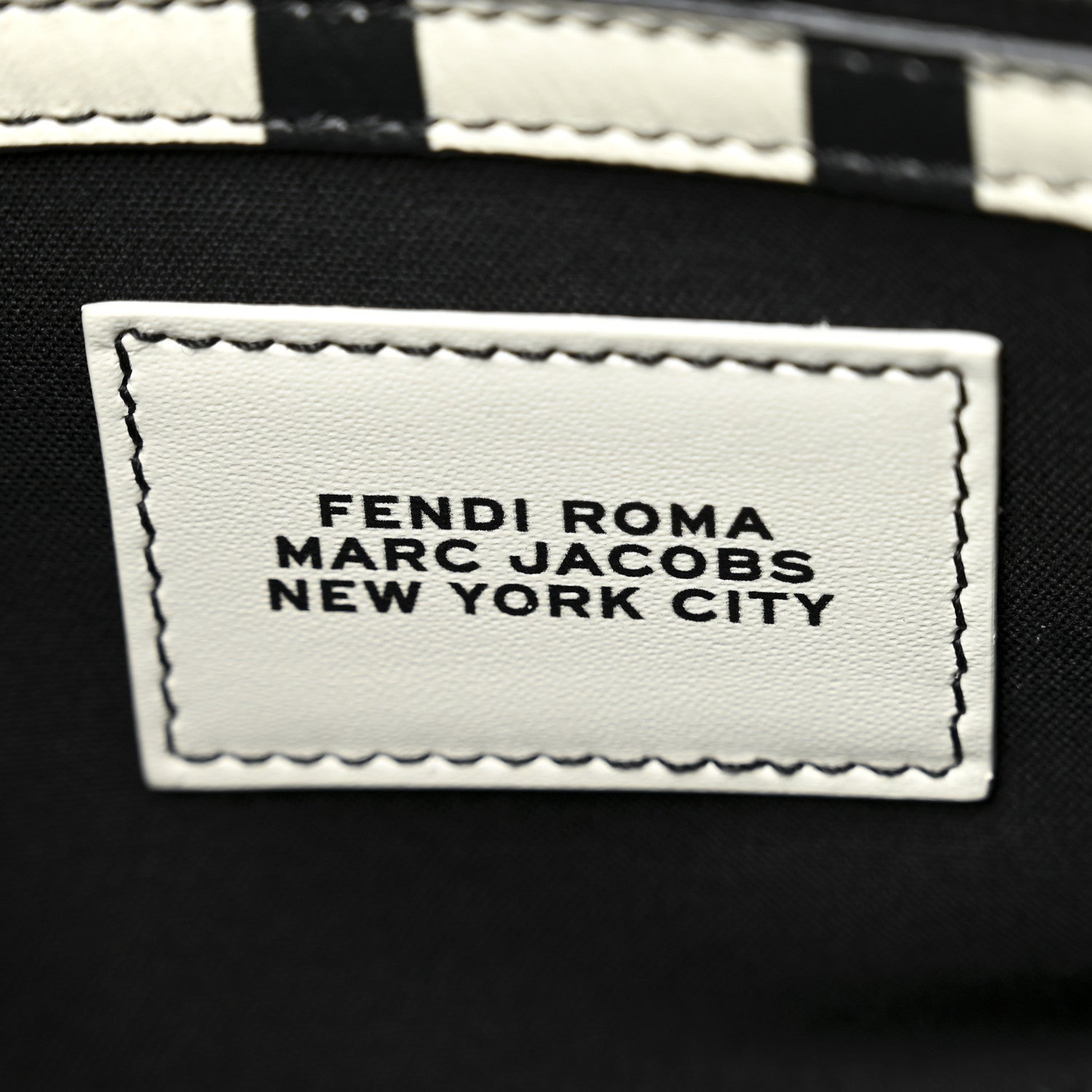 Fendi X MARC JACOBS Vitello Seta Logo Print Baguette White Black 6 of 10