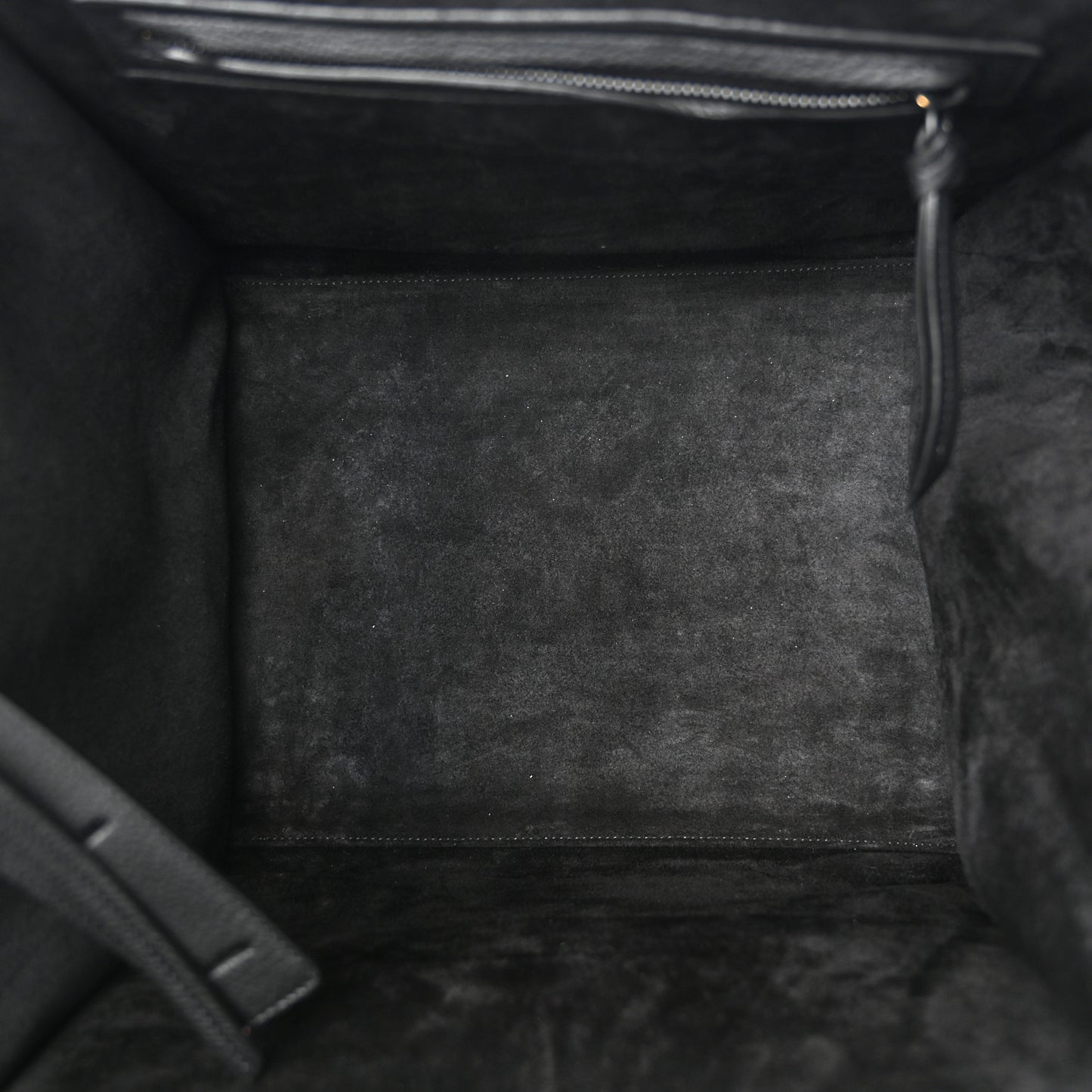 Smooth Calfskin Medium Phantom Luggage Black