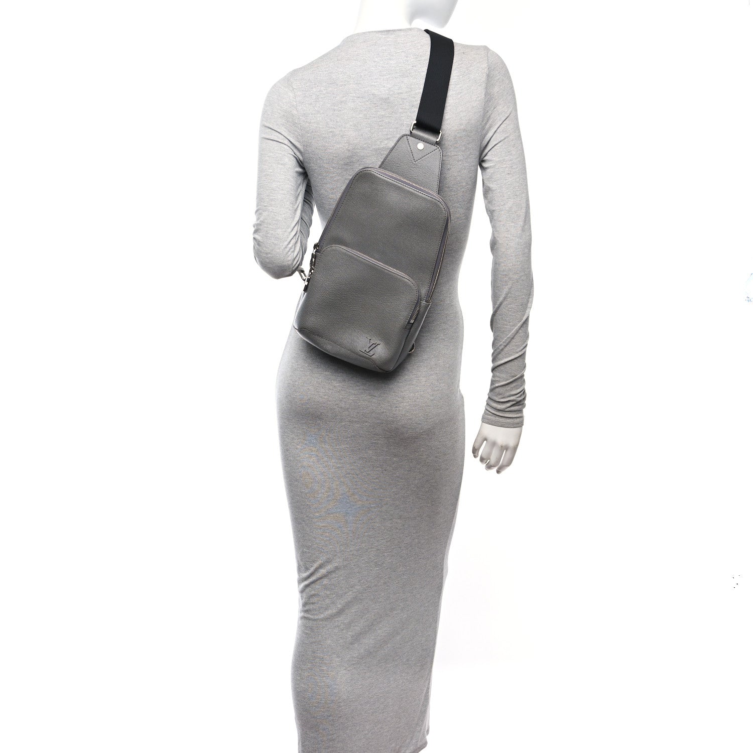 Louis Vuitton Taiga Avenue Sling Bag Glacier 2 of 9