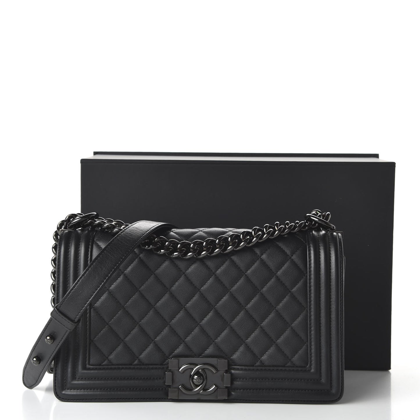 Calfskin Quilted Medium Boy Flap So Black
