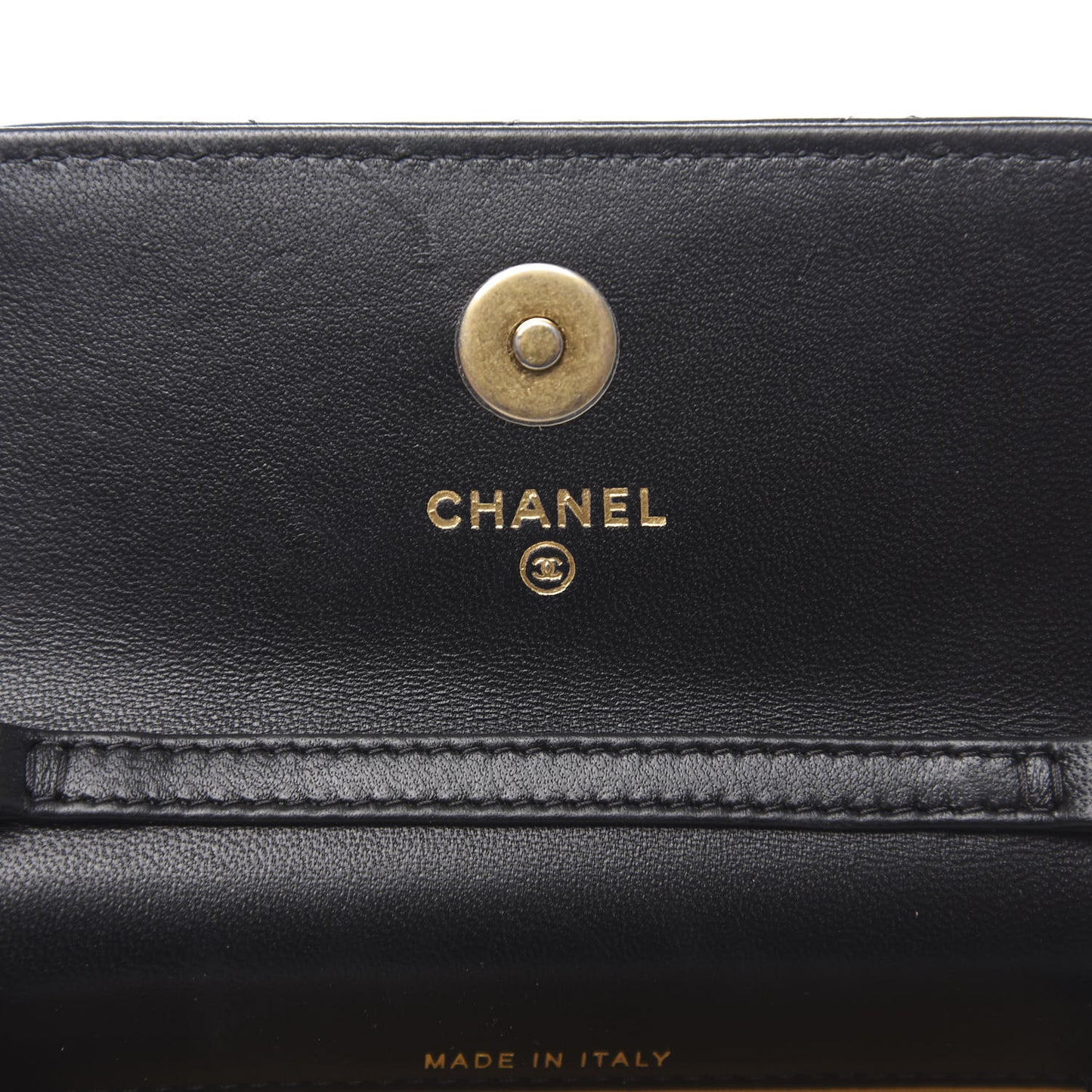 Lambskin Quilted Pearl Crush Clutch With Chain Black