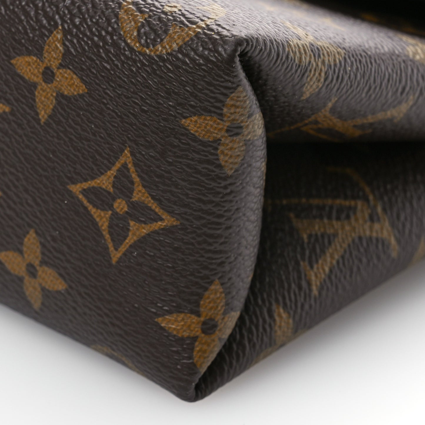 Monogram Locky BB Black