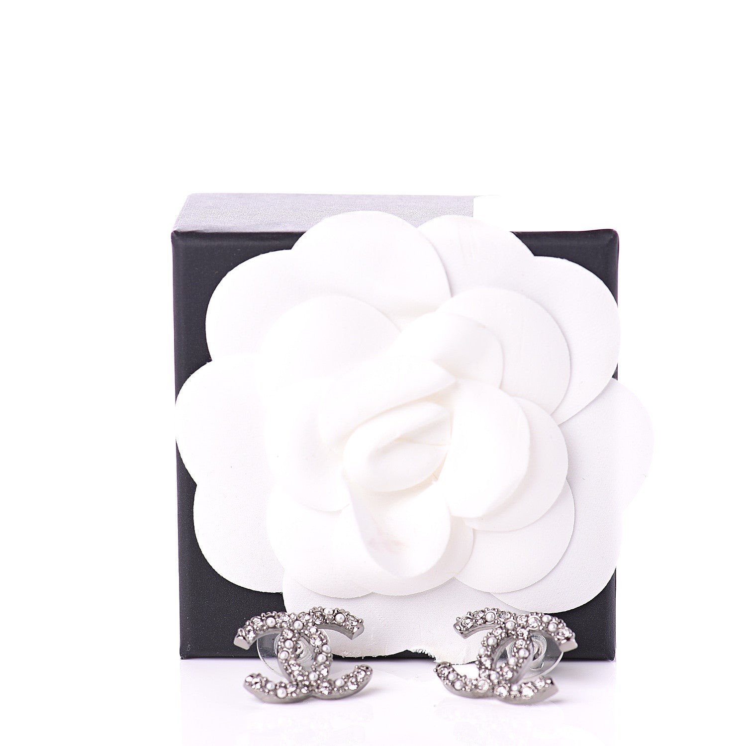 Chanel Pearl Crystal CC Earrings Ruthenium 5 of 5