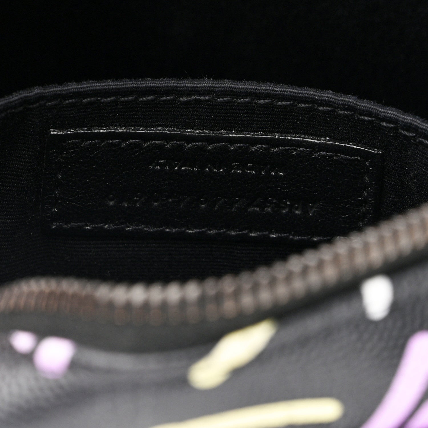 Saint Laurent Grain De Poudre Medium Classic Monogram Multicolor Graphic Print Lou Camera Bag Black 7 of 12