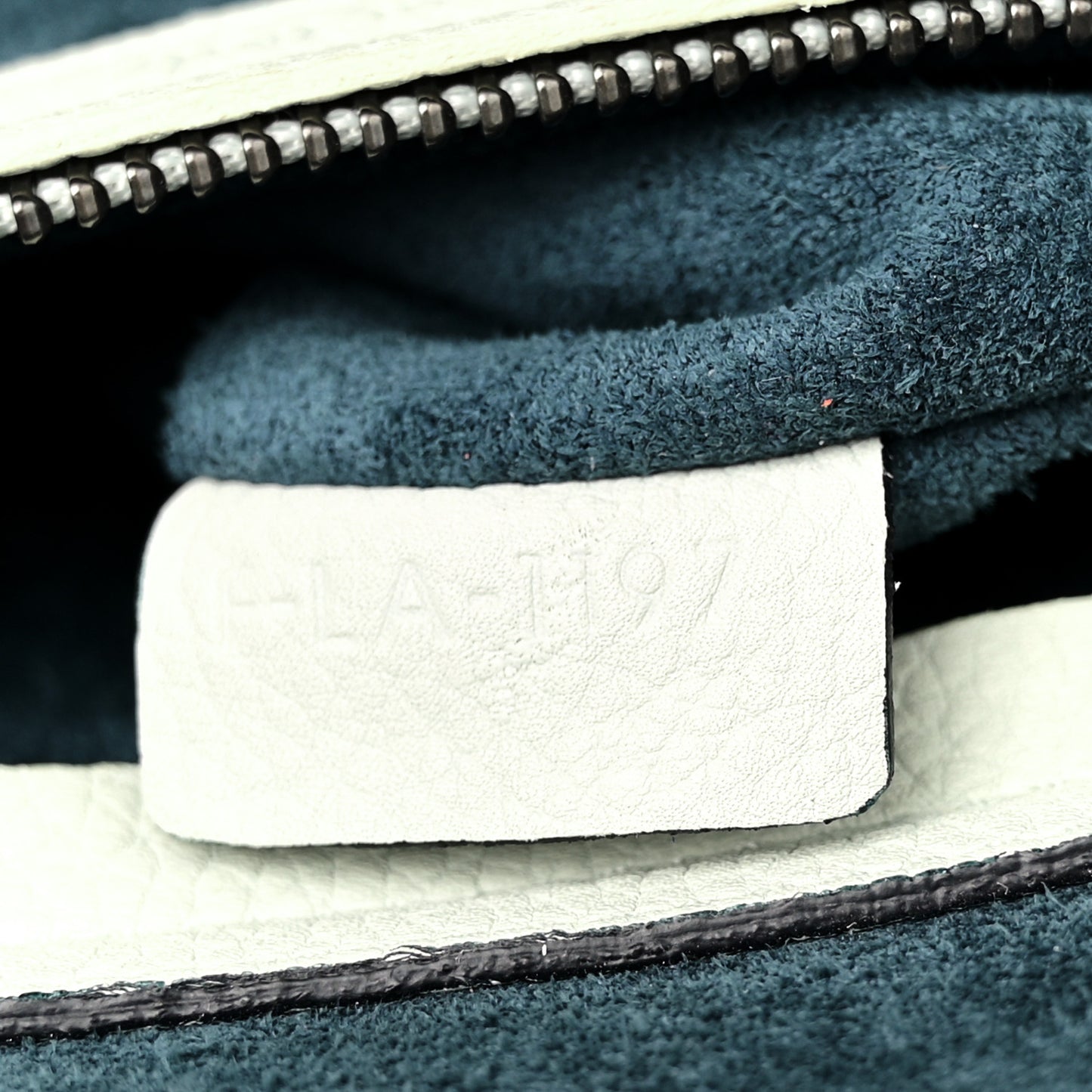 Baby Grained Calfskin Medium Phantom Luggage Jade