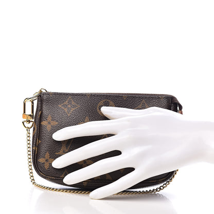 Louis Vuitton Monogram Mini Pochette Accessories 2 of 8