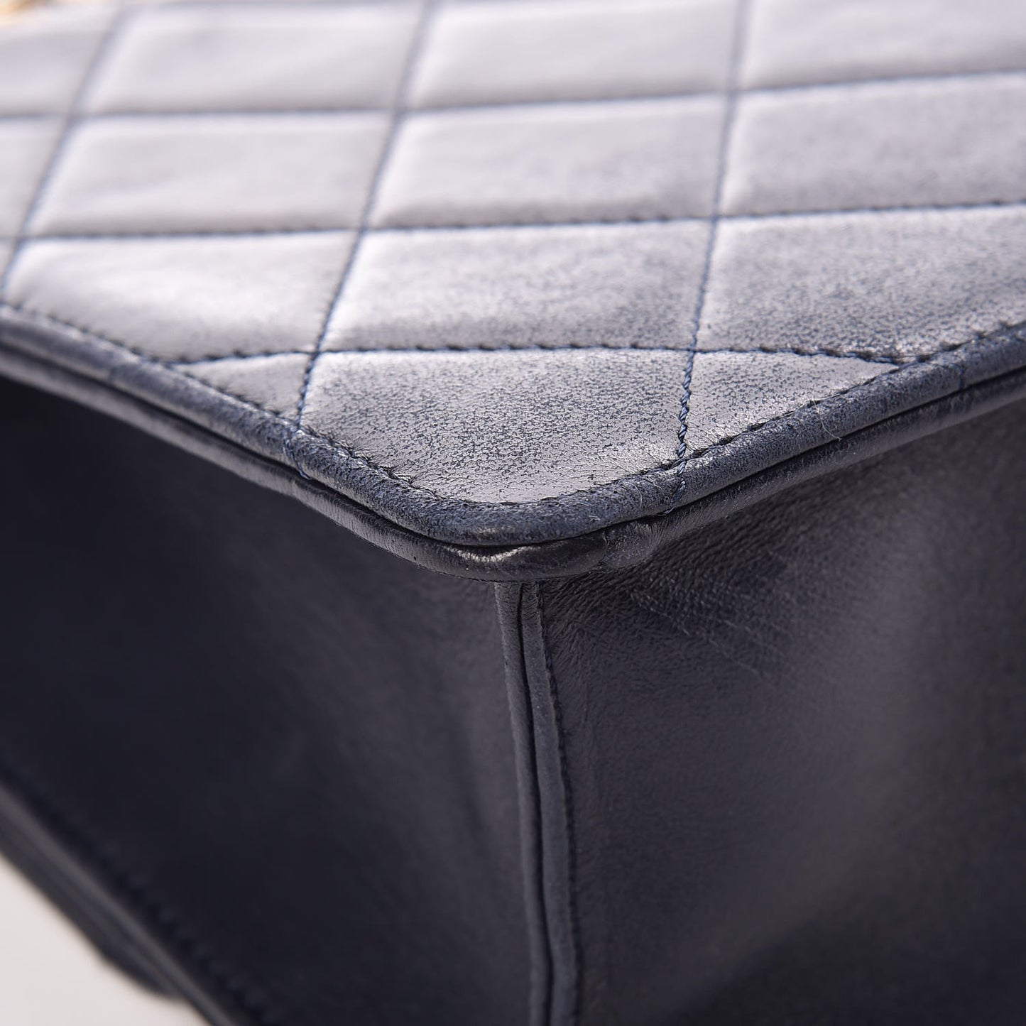 Lambskin Quilted Medium Golden Class Flap Marine