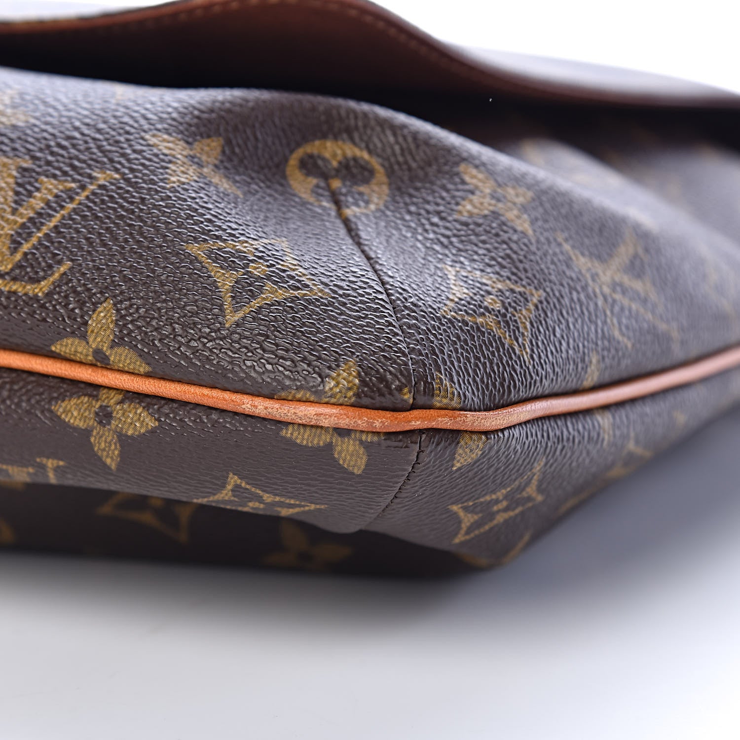 Louis Vuitton Monogram Musette GM 9 of 9
