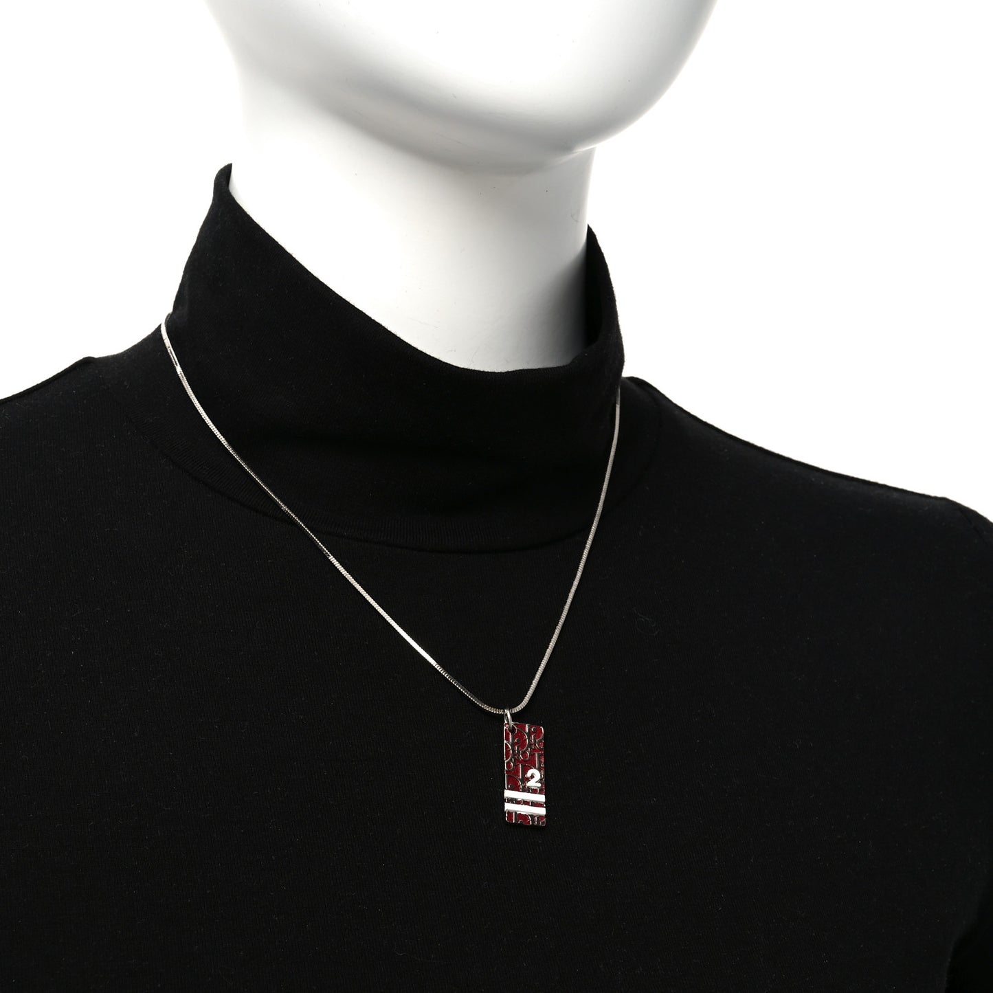 Oblique Trotter Pendant Necklace Silver
